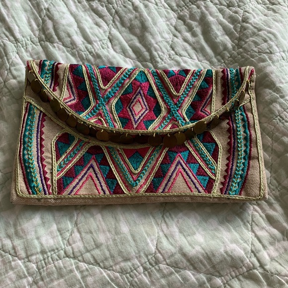 Colorful clutch - Picture 1 of 3